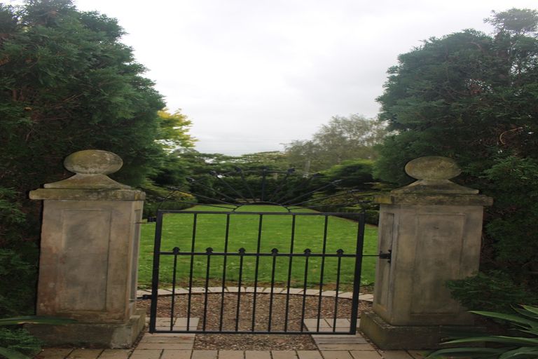 Photo of property in 8 Hilton Road, Carterton, 5713