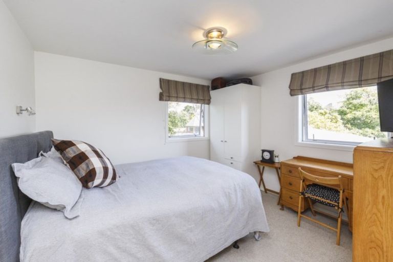 Photo of property in 51 The Strand, Fitzherbert, Palmerston North, 4410