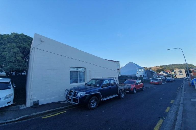 Photo of property in 8 Titan Street, North Dunedin, Dunedin, 9016