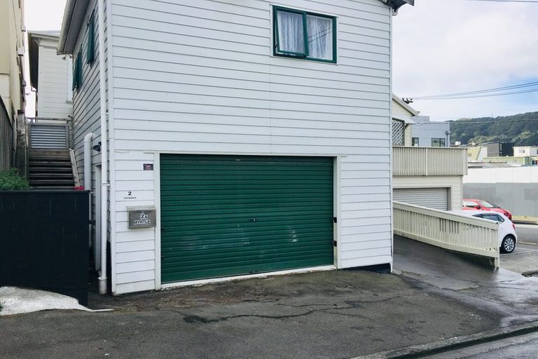 Photo of property in 4 Myrtle Crescent, Mount Cook, Wellington, 6021