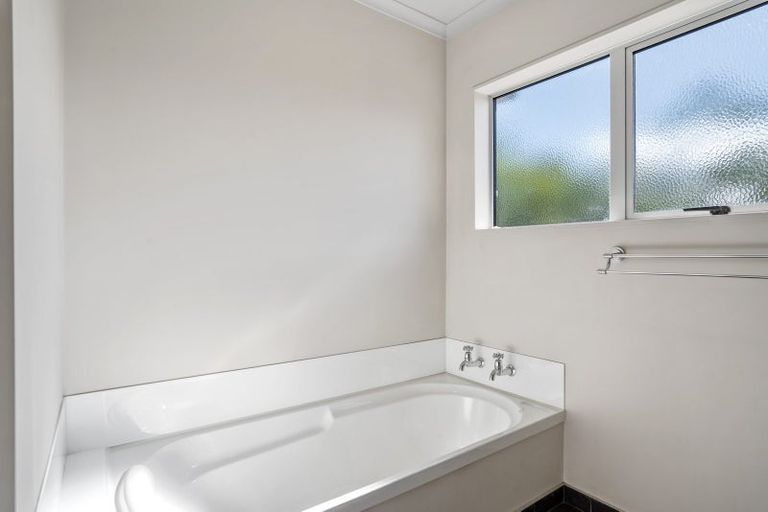 Photo of property in 3 Coach Place, Brightwater, 7022