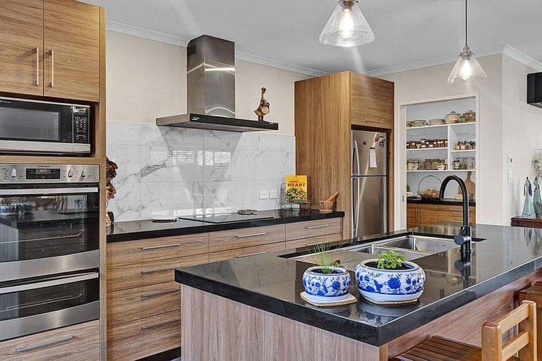 Photo of property in 90a Victoria Street, Hawera, 4610