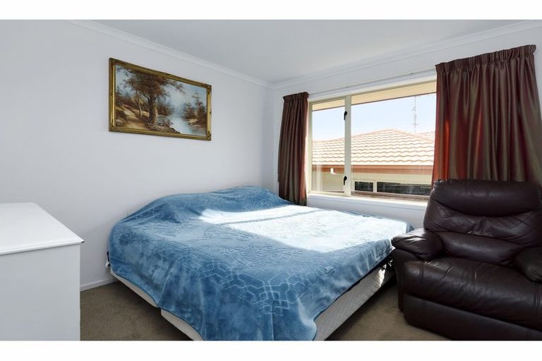 Photo of property in 14 Wiltshire Place, Stoke, Nelson, 7011