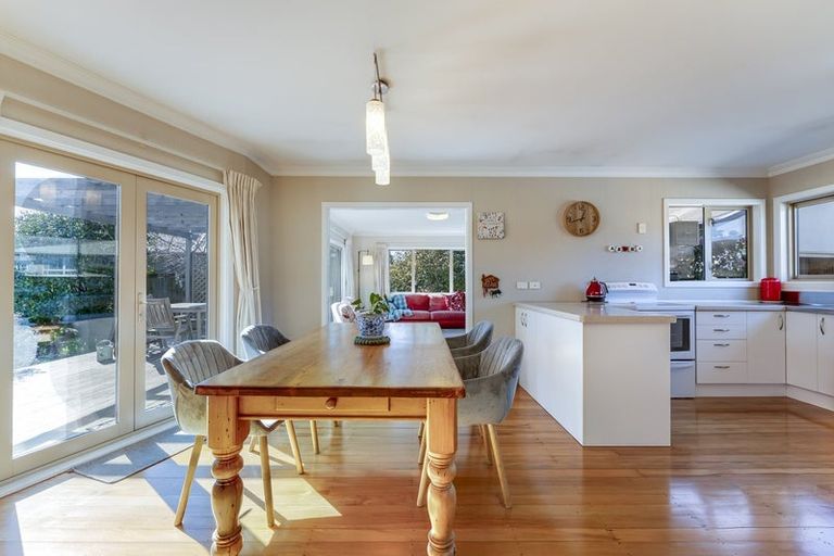 Photo of property in 18 Reeves Street, Stoke, Nelson, 7011