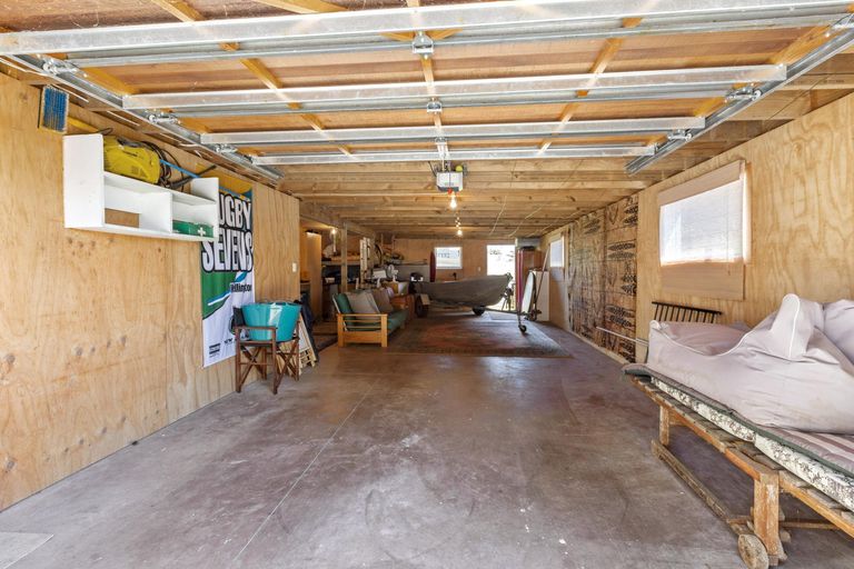 Photo of property in 14 Main Road, Raglan, 3225