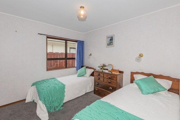 Photo of property in 2/7 Crawford Crescent, Te Kamo, Whangarei, 0112