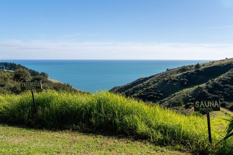 Photo of property in 380 Whaanga Road, Raglan, 3297