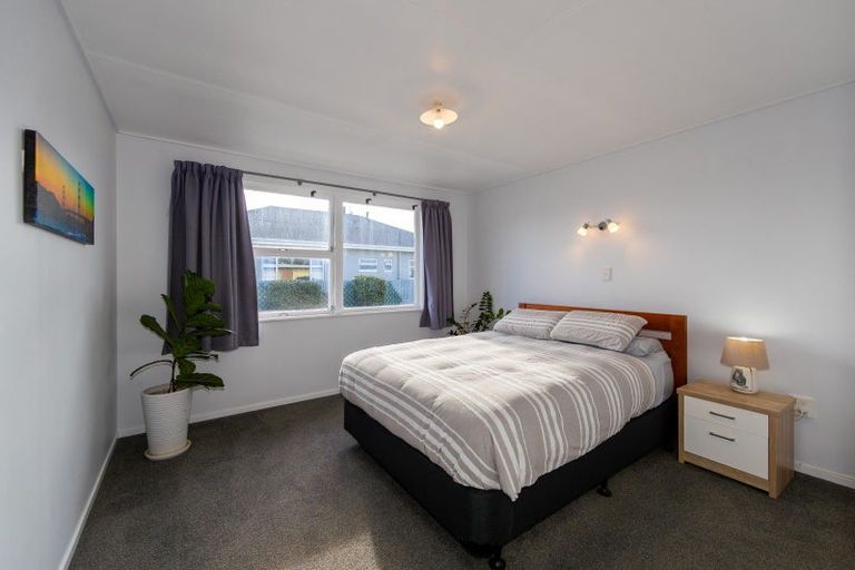 Photo of property in 1/1007 Duke Street, Mahora, Hastings, 4120