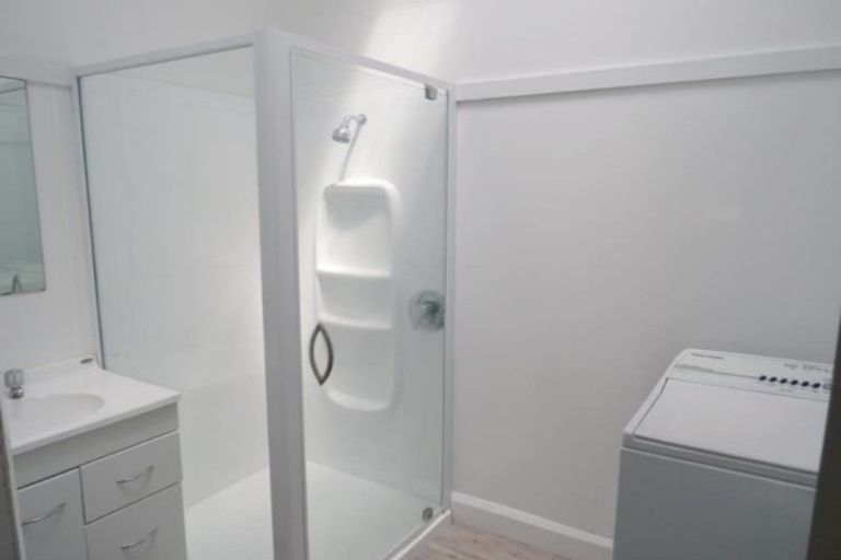 Photo of property in 17 Barrett Street, Westown, New Plymouth, 4310