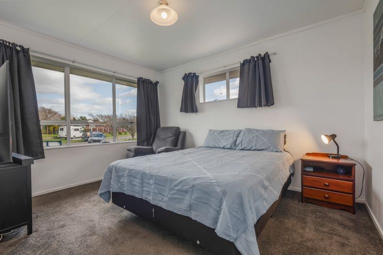 Photo of property in 3a Christian Place, Awapuni, Palmerston North, 4412