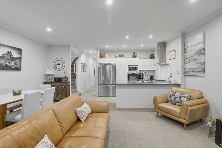 Photo of property in 11b Nellie Drive, Kumeu, 0810