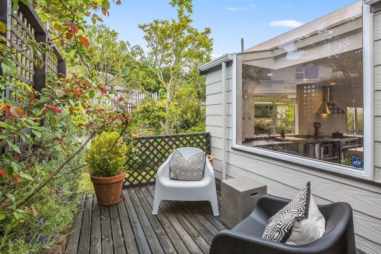 Photo of property in 75 Mercury Way, Whitby, Porirua, 5024