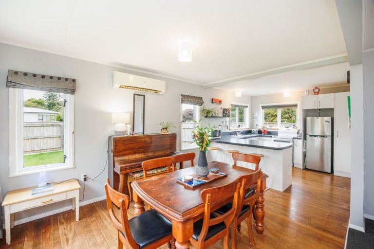Photo of property in 2 Montgomery Street, Feilding, 4702