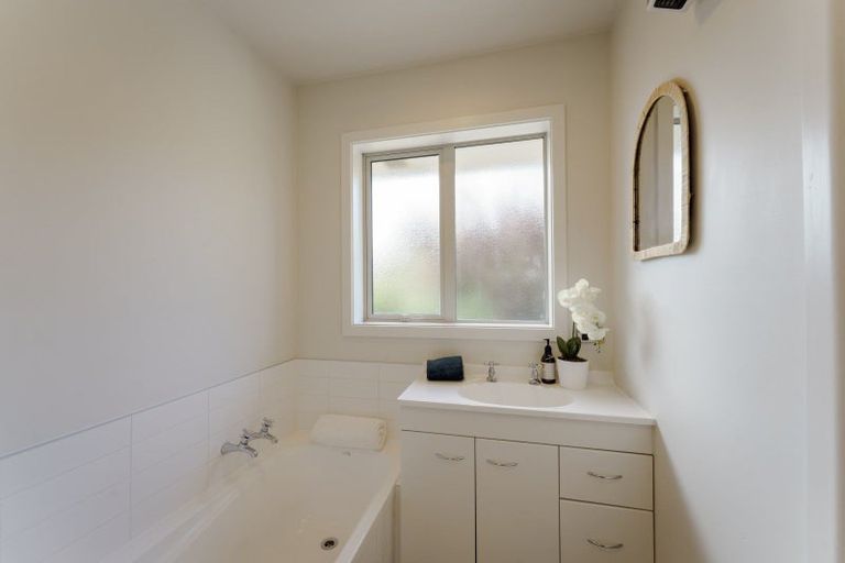 Photo of property in 12 Gresham Terrace, New Brighton, Christchurch, 8083