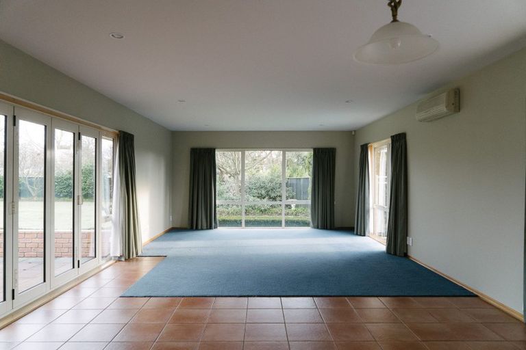 Photo of property in 9 Lewisham Park, St Albans, Christchurch, 8052