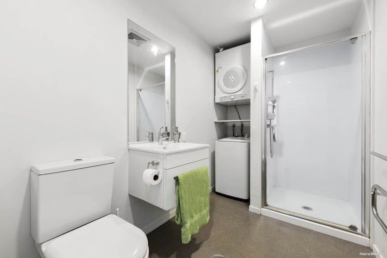 Photo of property in 1402/20 Mccrae Way, New Lynn, Auckland, 0600