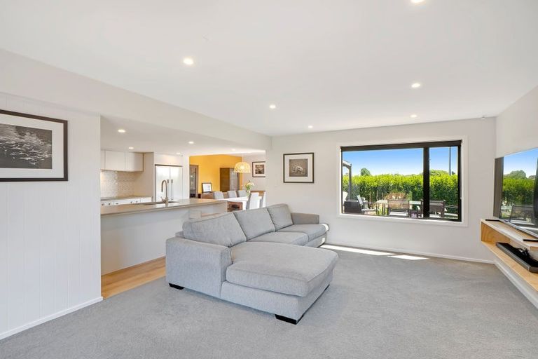 Photo of property in 30 Park Terrace, Waikuku Beach, 7473