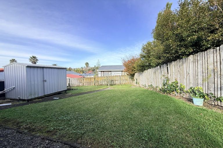 Photo of property in 41 Caribbean Drive, Unsworth Heights, Auckland, 0632