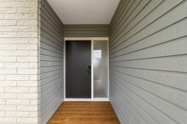 Photo of property in 1 Ruskin Place, Westown, New Plymouth, 4310