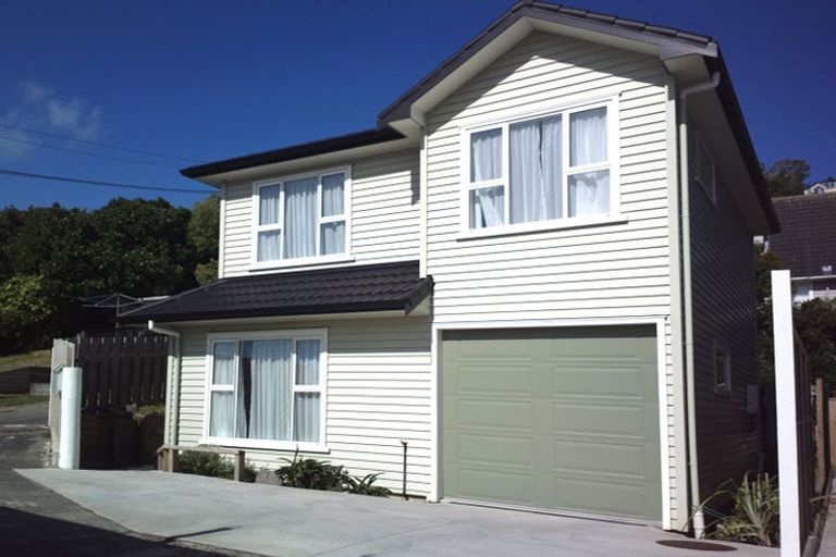 Photo of property in 52 Sheridan Terrace, Johnsonville, Wellington, 6037