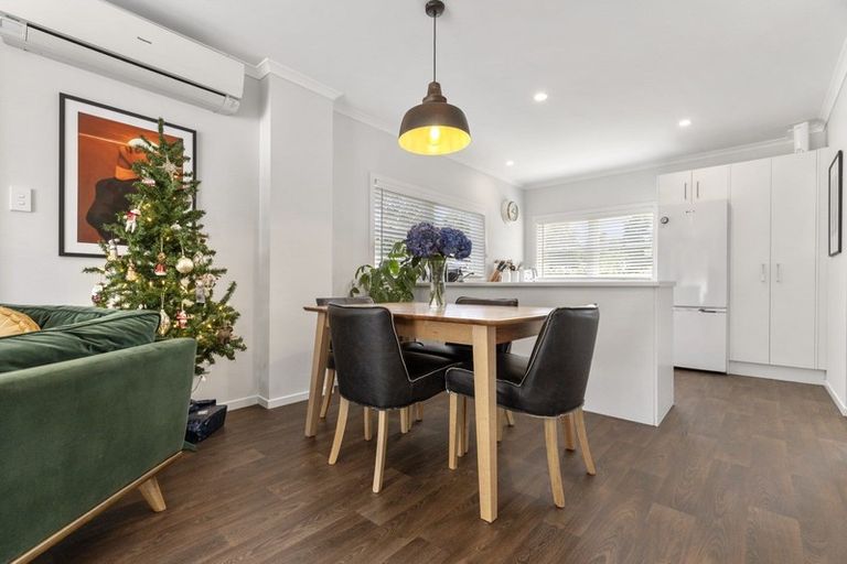 Photo of property in 9 Cardiff Street, Pukekohe, 2120