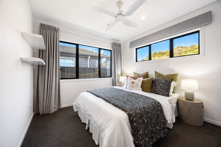 Photo of property in 33 Makete Crescent, Hobsonville, Auckland, 0618
