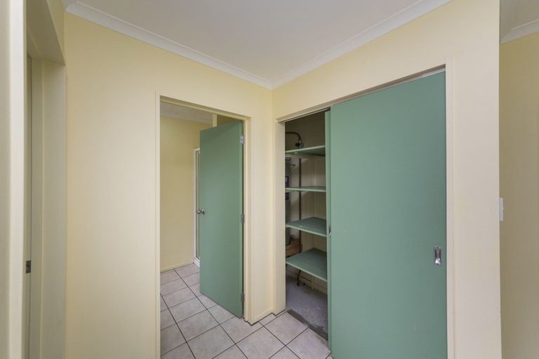 Photo of property in 1 Tilbury Avenue, Hokowhitu, Palmerston North, 4410