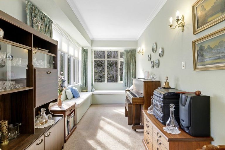 Photo of property in 62 Norton Park Avenue, Fairfield, Lower Hutt, 5011