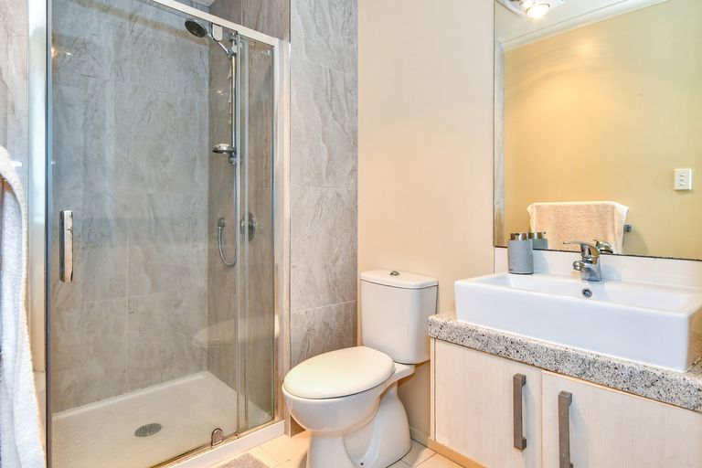 Photo of property in 4 Reins Road, Takanini, 2112