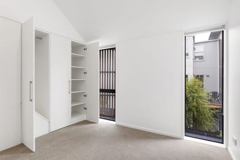 Photo of property in 4/7 Grove Road, Addington, Christchurch, 8024