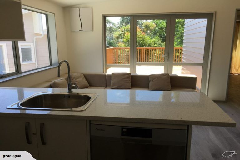 Photo of property in 13b Hebron Road, Waiake, Auckland, 0630