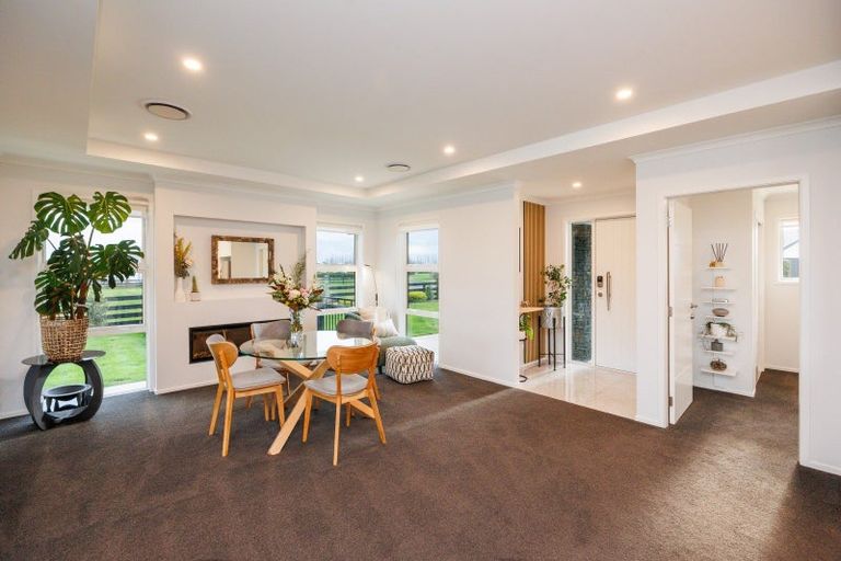 Photo of property in 61 Hartwell Drive, Kelvin Grove, Palmerston North, 4470