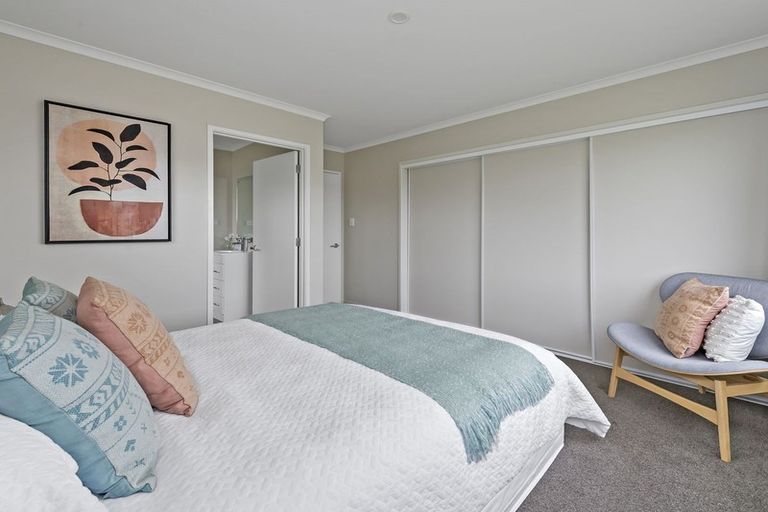 Photo of property in 21 Flint Road, Rolleston, 7614