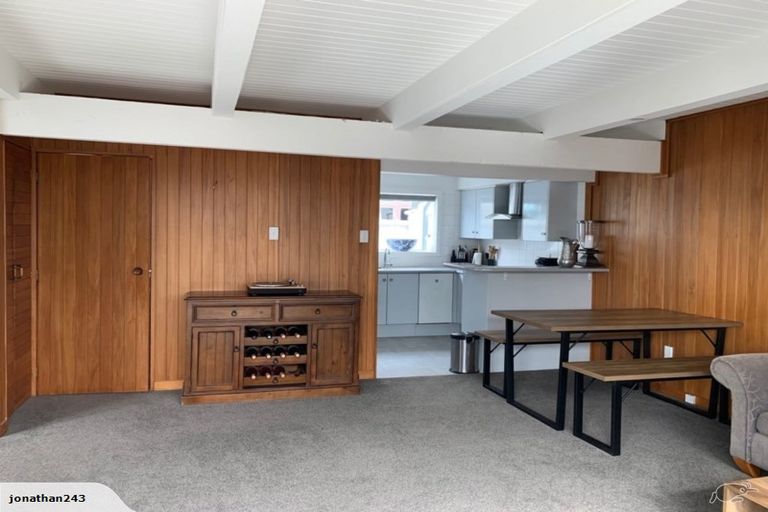 Photo of property in 3 Marine Parade, North New Brighton, Christchurch, 8083