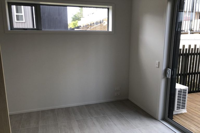 Photo of property in 22 Ceramic Lane, New Lynn, Auckland, 0600