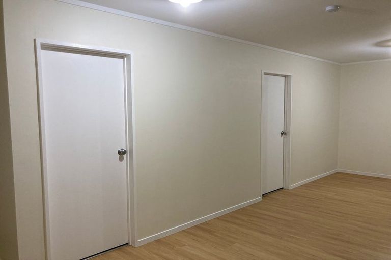 Photo of property in 55a Archibald Road, Kelston, Auckland, 0602