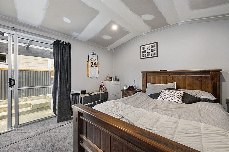 Photo of property in 55 Gemstone Drive, Birchville, Upper Hutt, 5018