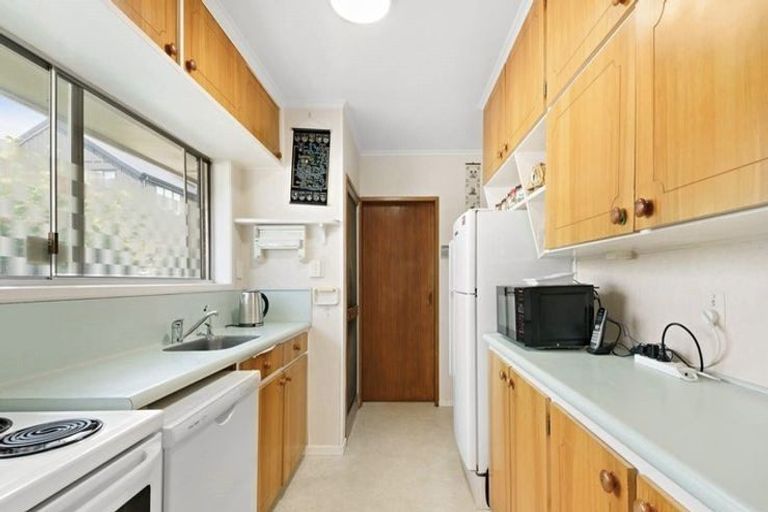 Photo of property in 2/25 Mccrystal Avenue, Bucklands Beach, Auckland, 2012