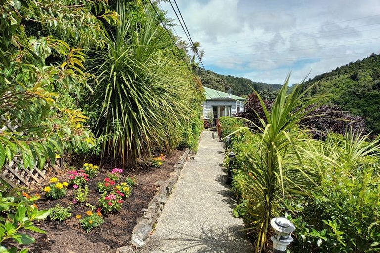 Photo of property in 34 Moana Road, Kelburn, Wellington, 6012