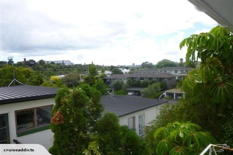 Photo of property in 2 Don Croot Street, Morningside, Auckland, 1021