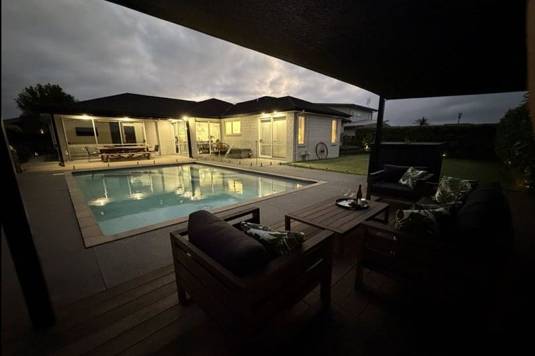 Photo of property in 15 Top Road, Pukekohe, 2120