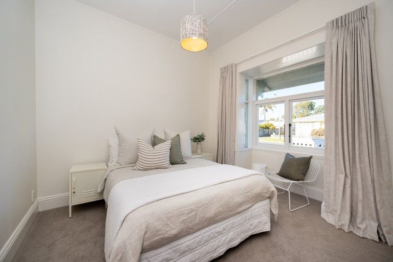 Photo of property in 9 Kinross White Street, Napier South, Napier, 4110