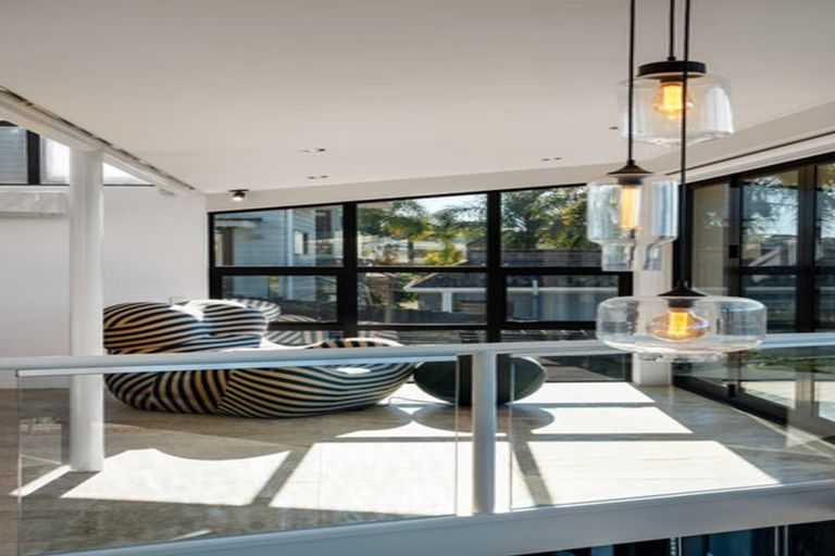 Photo of property in 7 Harper Street, Chatswood, Auckland, 0626