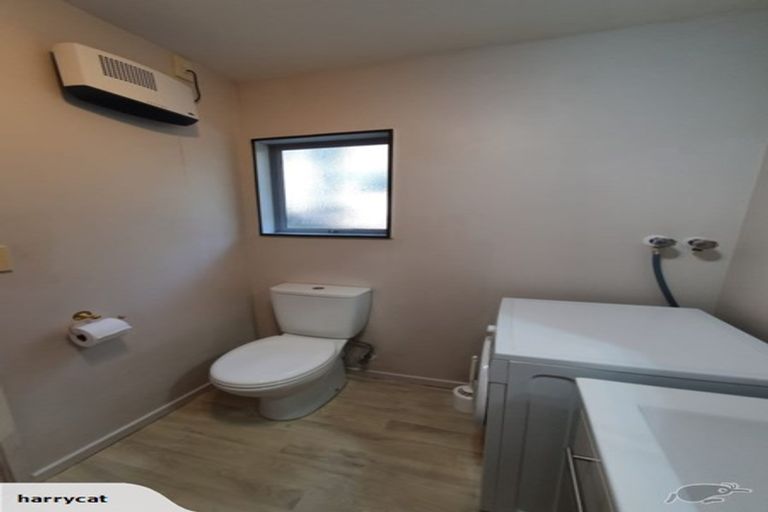 Photo of property in 70a Seaview Road, Castor Bay, Auckland, 0620