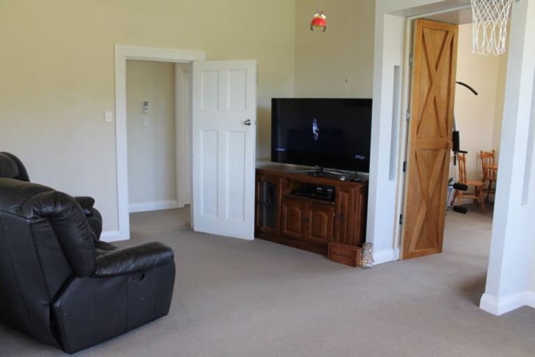 Photo of property in 19 Ashton Street, Limehills, Winton, 9783