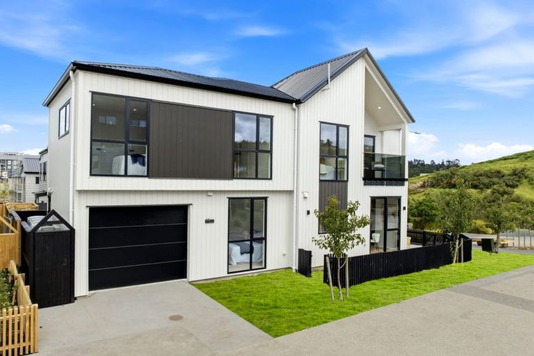 Photo of property in 15 Nerita Place, Long Bay, 0630