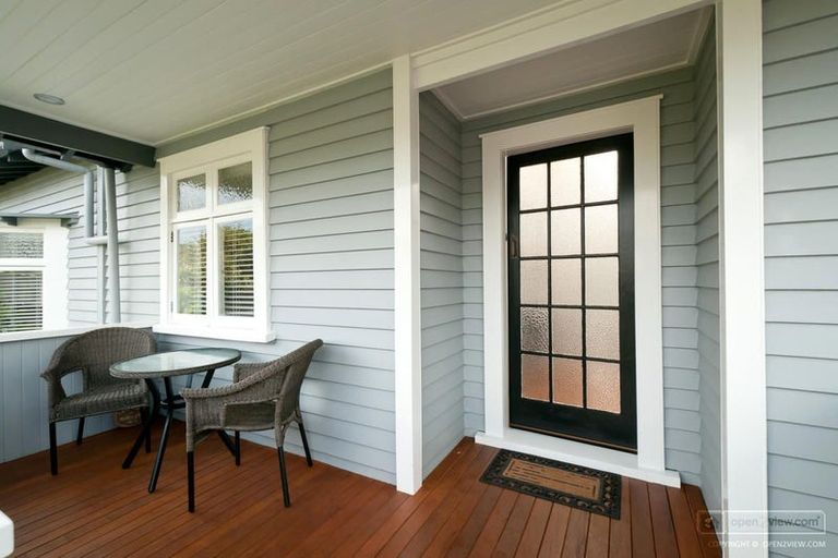 Photo of property in 1/3 Alma Road, Milford, Auckland, 0620