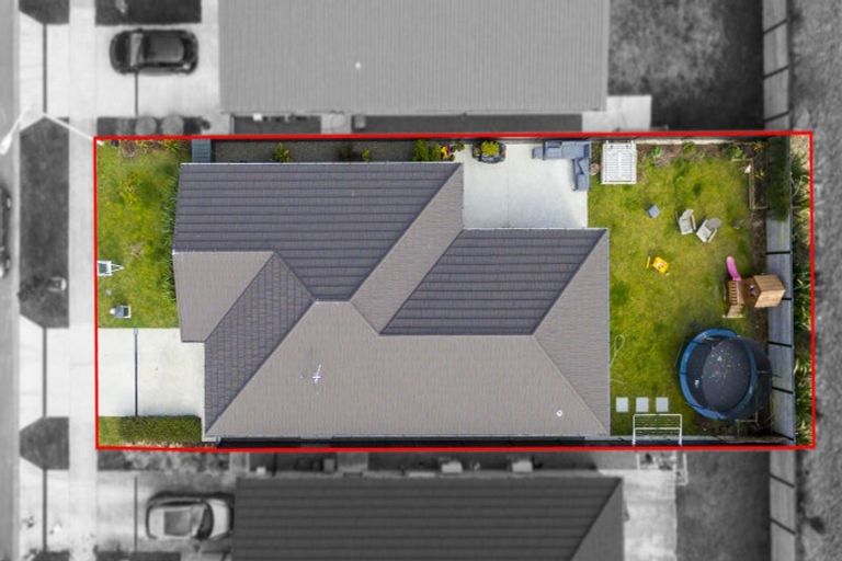 Photo of property in 24 Te Kaeaea Crescent, Wallaceville, Upper Hutt, 5018