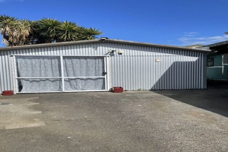 Photo of property in 27 Yearsley Place, Manurewa, Auckland, 2102