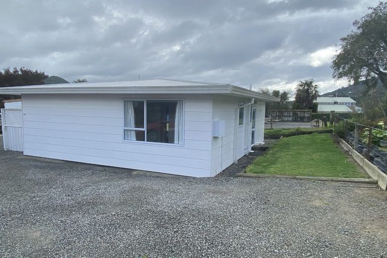 Photo of property in 25a Moana View Road, Waikawa, Picton, 7220